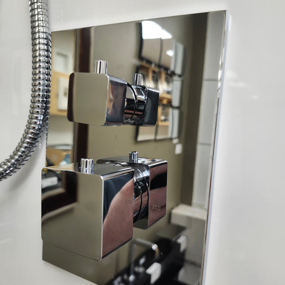 Aura Unity Elita Shower Kit Thermostatic with Valve Floormodel Clearance as is