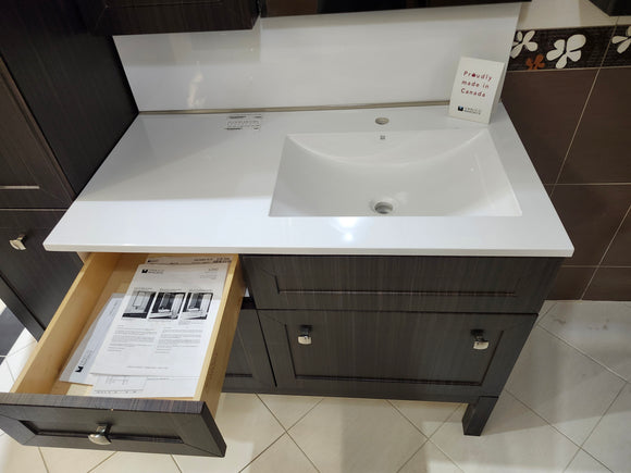 49" Vanico Neo Vanity Combo (as is) l13