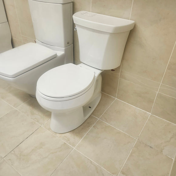 Kohler 2pc Toilet with Seat Floormodel Clearance as is K4467 K4197 K4639  I12