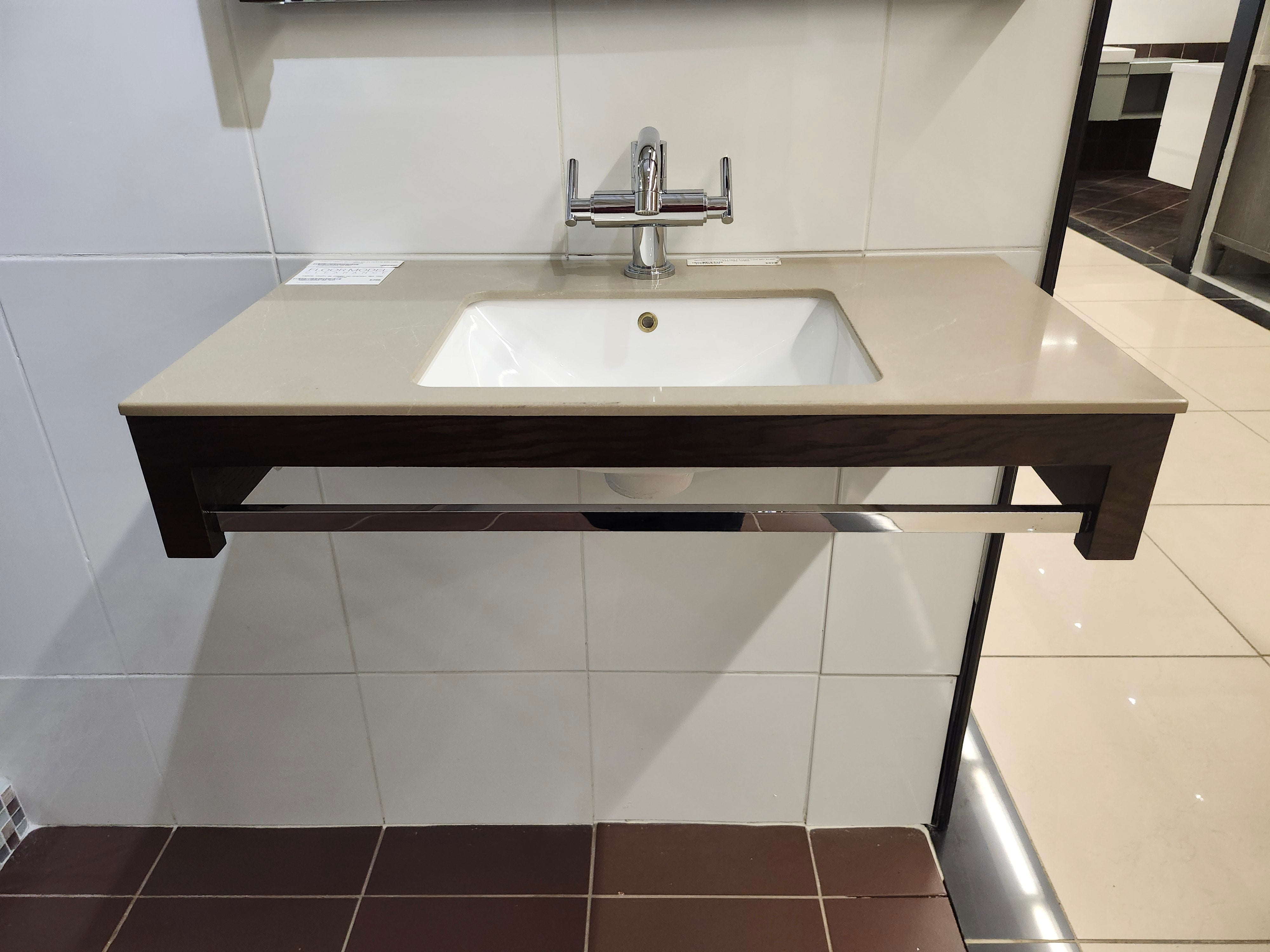 Vanico Mini Chic Vanity Combo with Mirror (as is)
