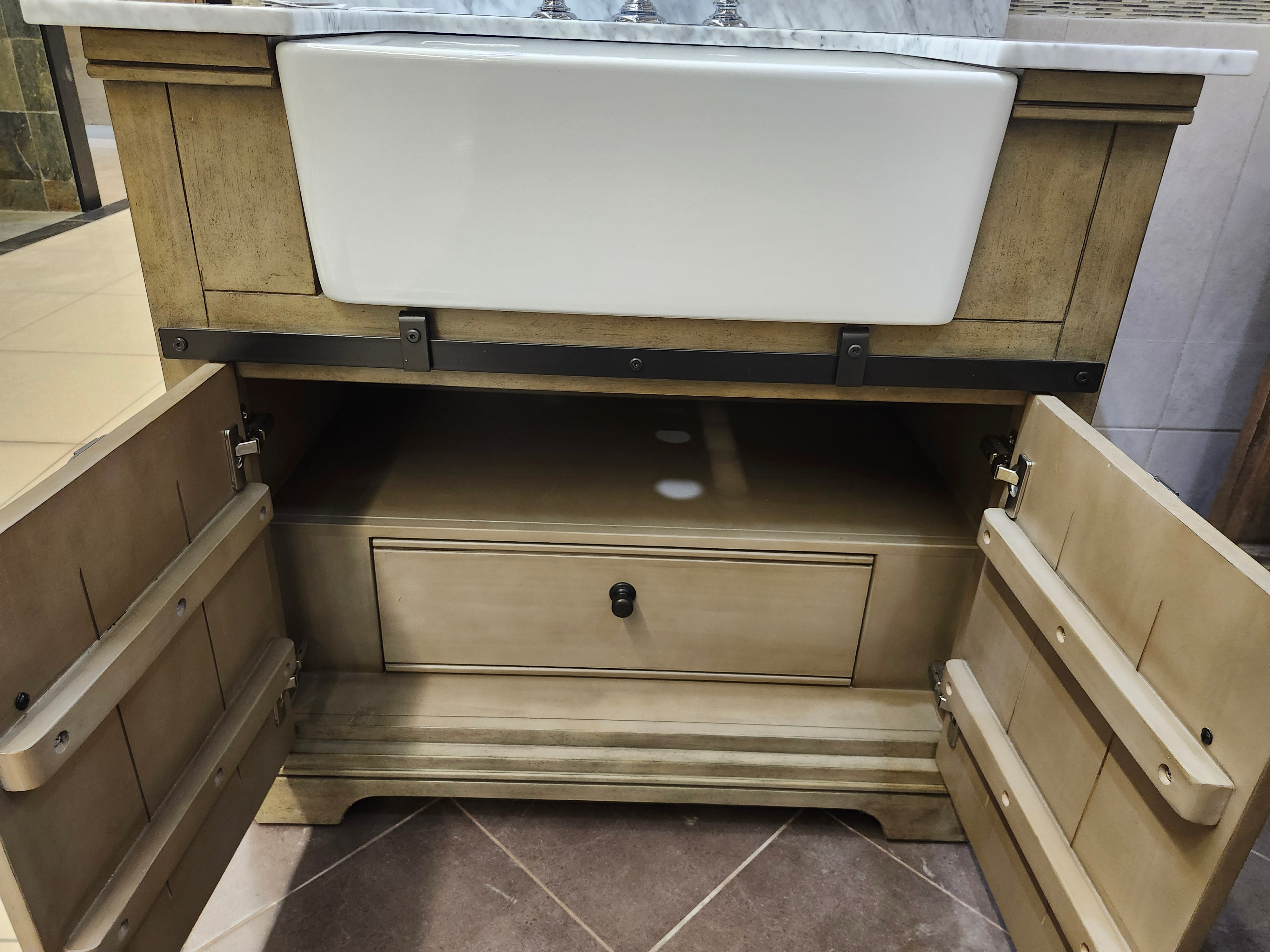 36" Fairmont Farmhouse Vanity & Countertop Combo (as is)