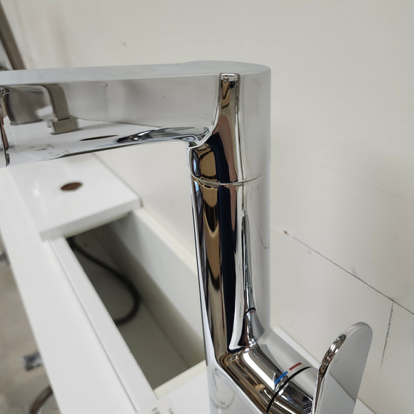 Grohe Kitchen Faucet With Extendable Faucet Head Floormodel Clearance as is Chrome