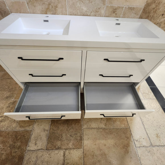 60" Aura Glossy White Plato Vanity with Double Countertop and Black Handles Combo Floormodel(as is) m9