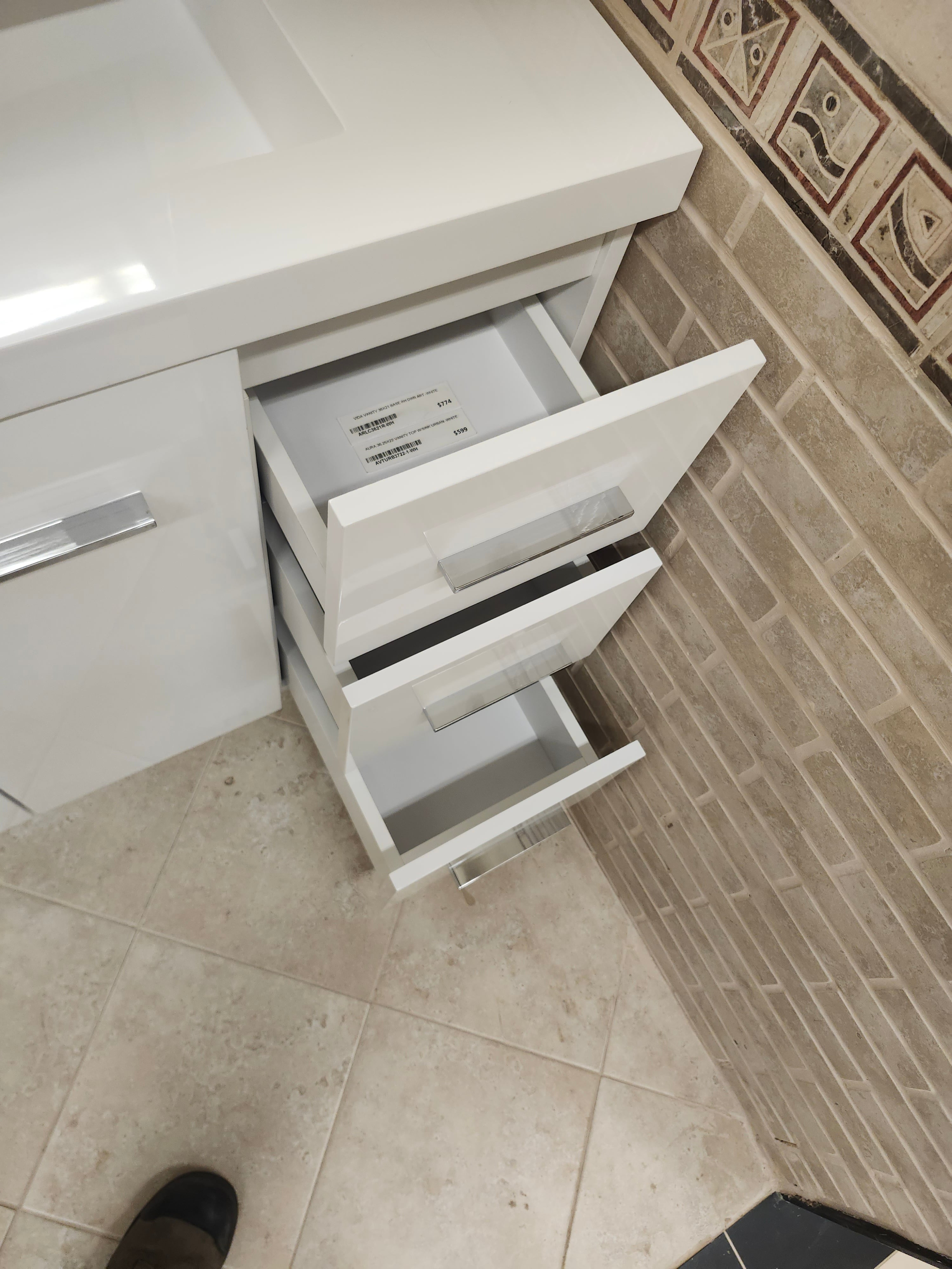 36" Aura Glossy White Art Right Hand Vanity with Countertop Combo (as is)