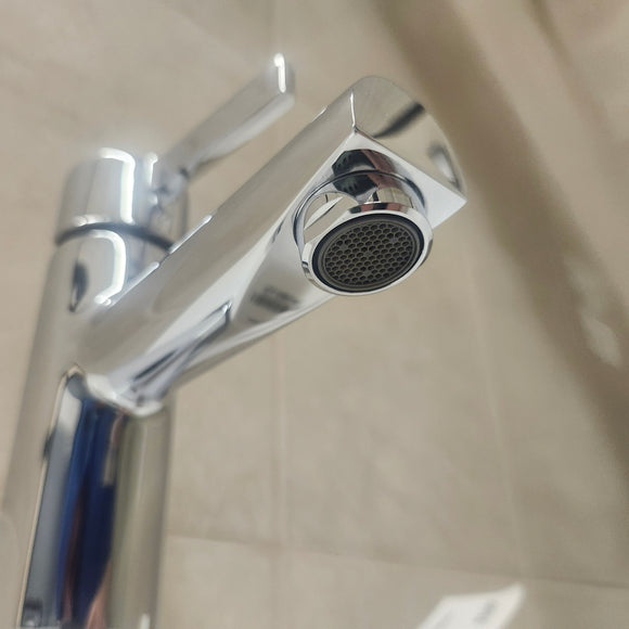 Vida Single Hole Bathroom Vanity Faucet As Is Floormodel Clearance J11