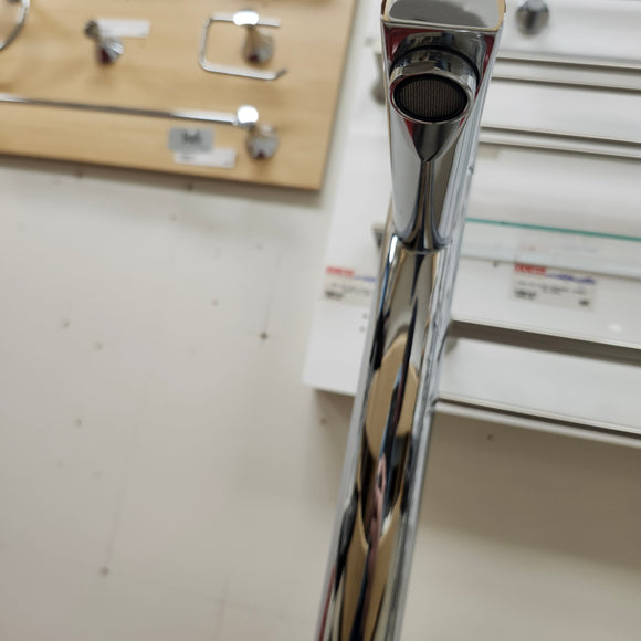 Aquabrass Roman Deck Tub Filler Volare Chrome Floormodel Clearance As is