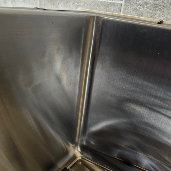 Zomodo Montego 1 Bowl 32 x 18 Undermount Stainless Steel Kitchen Sink MOC762 Floormodel as is M10