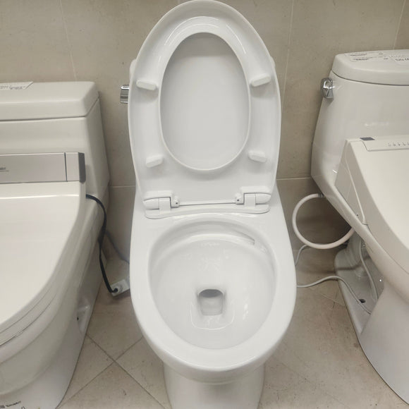 Toto Carlyle II Elongated Skirted 1pc Toilet with Seat Floormodel Clearance as is CST614CEFGA4 SS124 I8