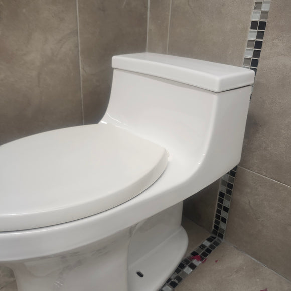 Kohler Floormount Clearance Sold as is (I16) with touchless flush k1954