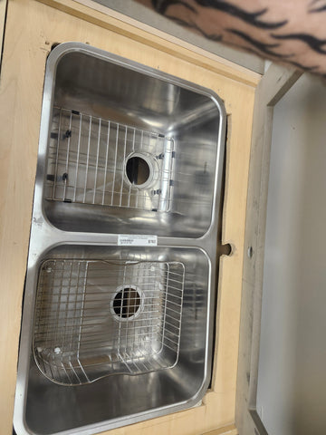 Franke NCX120-29 Sink - Undermount Double Concerto Creased Bottom SS Kitchen Sink Floormodel Clearance as is