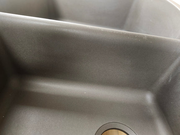 BLANCO Diamond SILGRANIT 32-in 60/40 Double Bowl Undermount Kitchen Sink - Volcano Grey Floormodel as is 400585