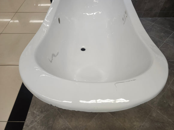 Vida Clawfoot Tub 72 x 31 with Feet White Floormodel Clearance m6