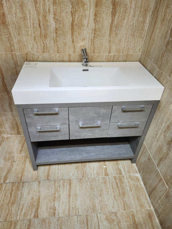 Vero Aura Vanity 39 x 18 Base and Countertop Combo 42
