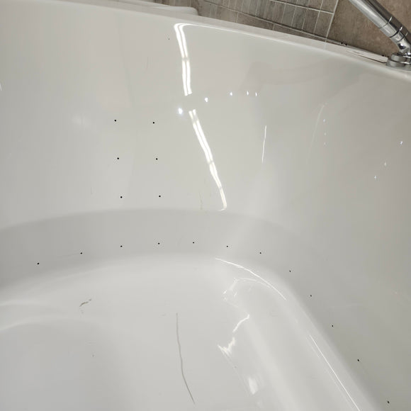 Maax 72 x 36 Arofeel Aigo 102788055 Built in Tub Aquabrass Roman Deck Faucet Volare F1018 Combo Floormodel Clearance M8