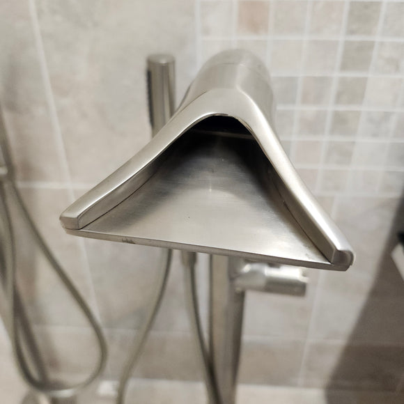 Victoria & Albert Floormount Roman Deck Faucet TU15 Floormodel Clearance M8