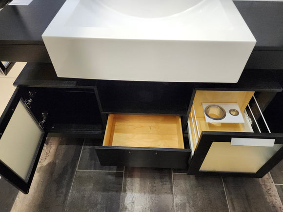 70" Vanico Vanity Combo with Matching Linen (as is) l8