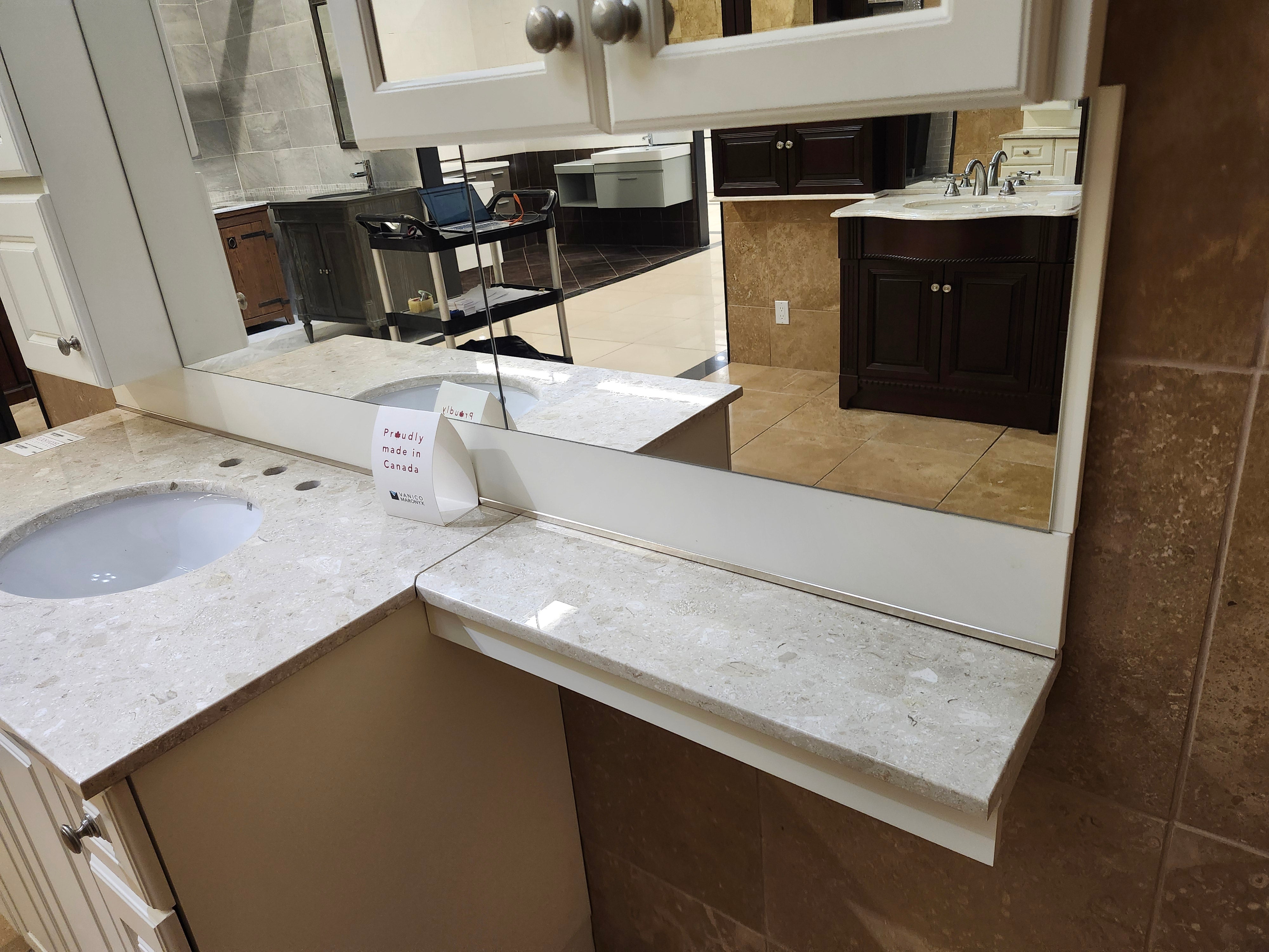 67" Vanico Classic 3000 Vanity Combo (as is)