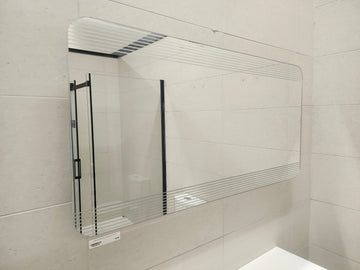 Vida Vanity Mirror Ovo 47 x 24 x 2 White Floormodel Clearance m5