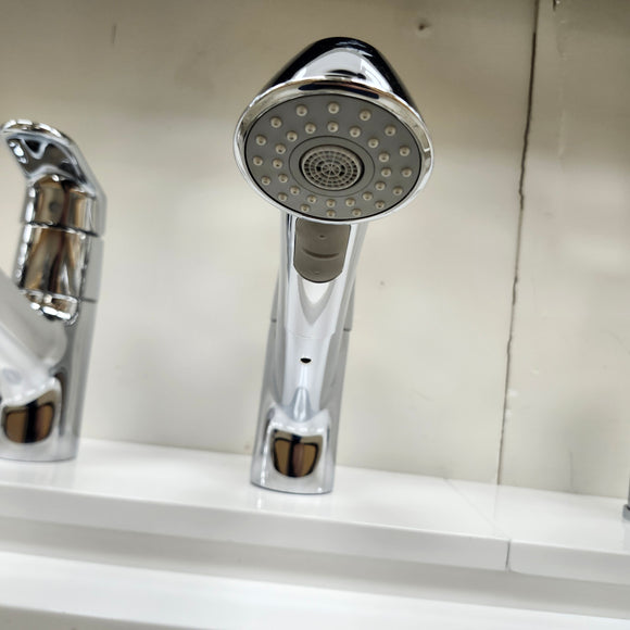 Grohe Kitchen Faucet with Extending Faucet Head Chrome Floormodel Clearance As Is