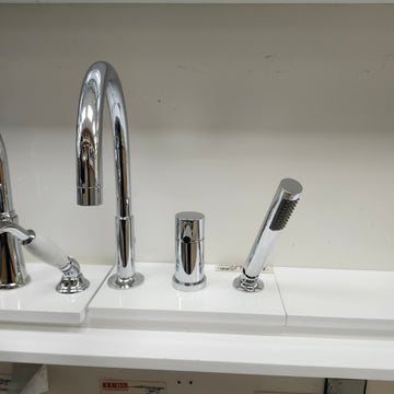 Aquabrass Geo Gneck Roman Deck Tub Filler with Hand Shower Floormodel Clearance as is