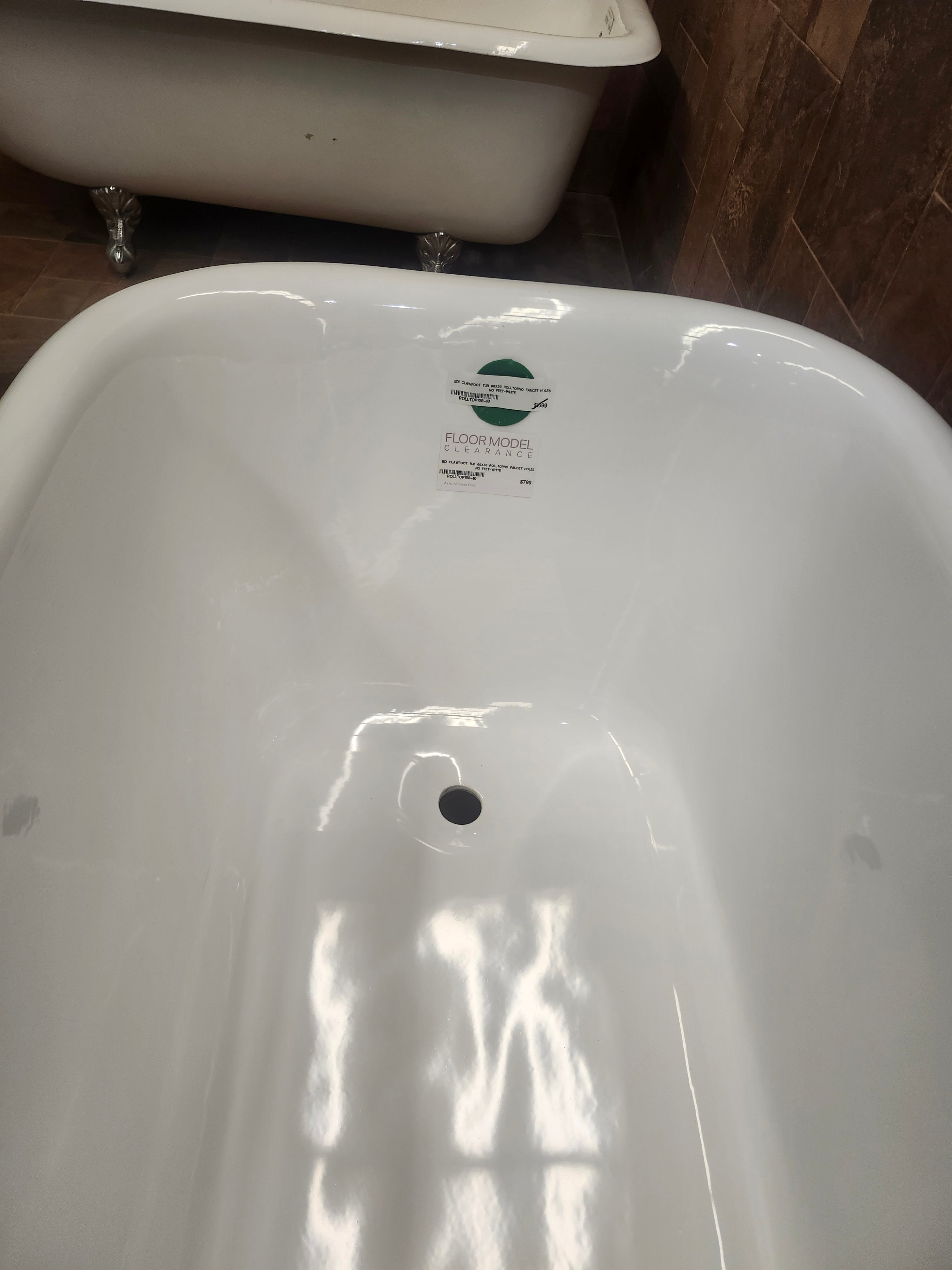 Clawfoot 60x30 Roltopno Freestanding Bathtub (No Feet) (as is)