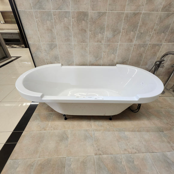 Duravit Sharck Drop In 74 3/4 x 35 1/4 Air Jet Freestanding Bathtub Floormodel Clearance As is M8