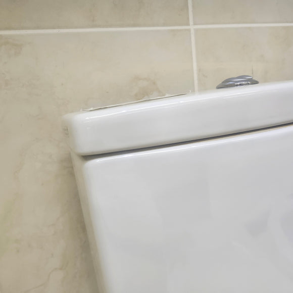 Kohler 2pc Elongated Toilet with Seat Floormodel Clearance as is K4472 K4308  I12