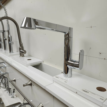 Grohe Kitchen Faucet With Extendable Faucet Head Floormodel Clearance as is Chrome