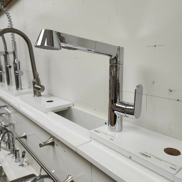 Grohe Kitchen Faucet With Extendable Faucet Head Floormodel Clearance as is Chrome
