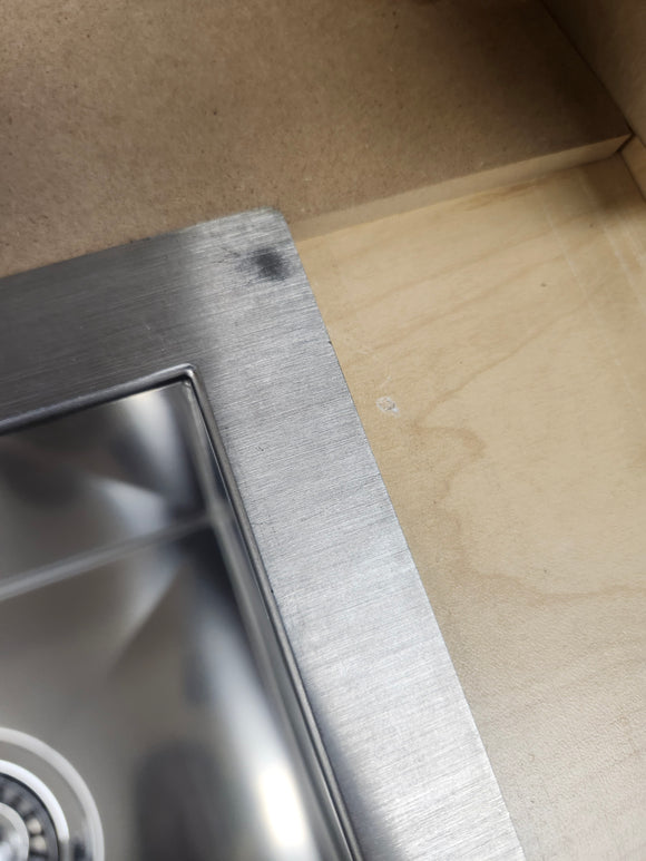 Blanco PRECISION R0 33 in. 60/40 Double Bowl Undermount Stainless Steel Kitchen Sink 400473 Floormodel Clearance As is