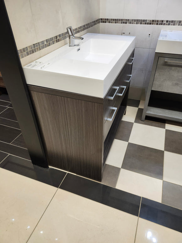 Aura Vero 39" Vanity Base and Top combo (as is)