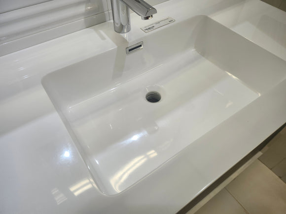 35" Flisa Fifth Avenue Wall Vanity with Countertop Combo (as is)